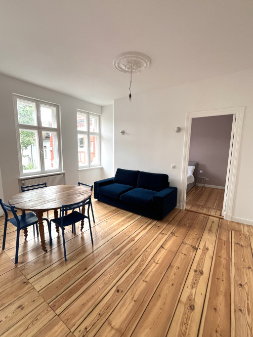 Exclusive Furnished 2-Room Apartment in Rathaus Neukölln