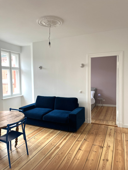 Exclusive Furnished 2-Room Apartment in Rathaus Neukölln