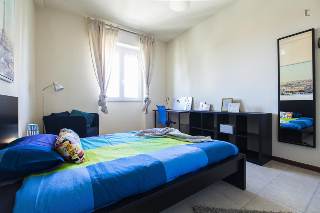 Bright double bedroom in Quartiere 2 Nord - Padova - chambre - ImmoJeune