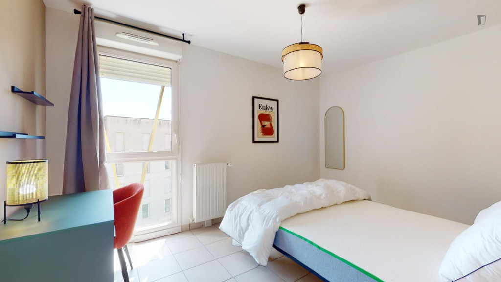 Luminious double bedroom in Ginko