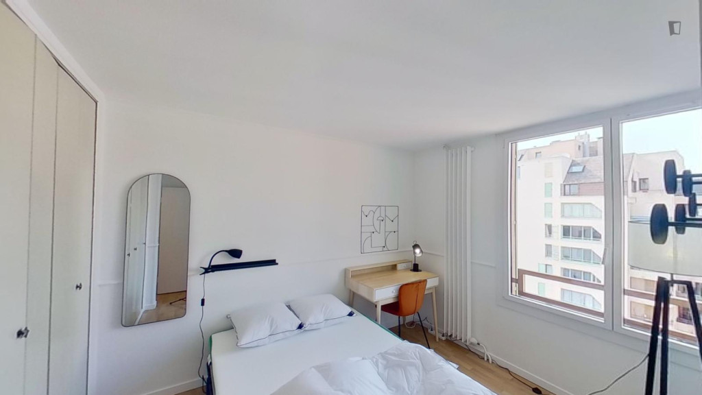 Dashing double bedroom near Université Gustave Eiffel