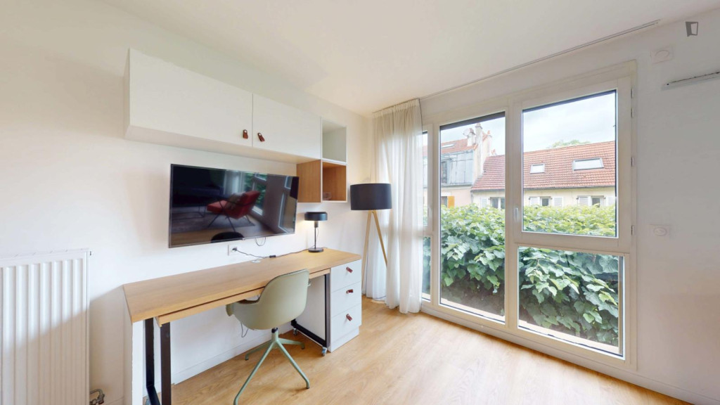 Inviting studio near the Ivry-sur-Seine train station