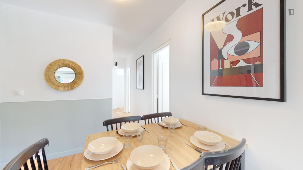 Appealing double bedroom near the Courbevoie train station