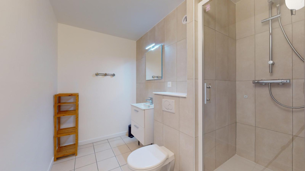Appealing double bedroom near the Courbevoie train station