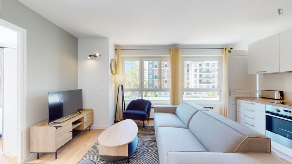 Appealing double bedroom near the Courbevoie train station