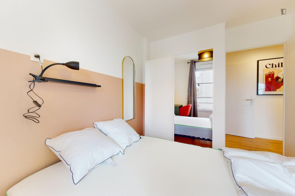 Cosy double bedroom near Pont de Bezons station