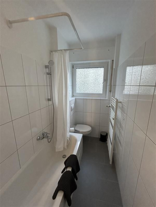 Brand new & furnished: First-time occupancy in a 4-room apartment
