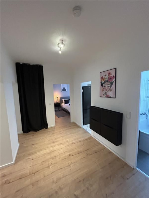 Brand new & furnished: First-time occupancy in a 4-room apartment