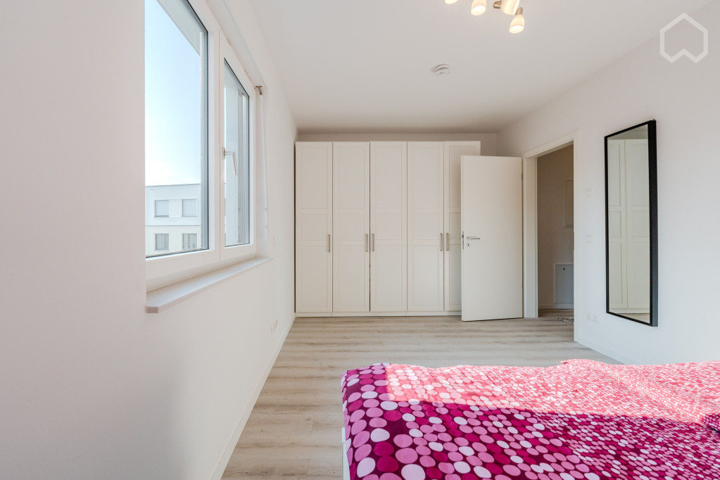 Family-friendly 3-bedroom new build apartment in a prime location for first occupancy