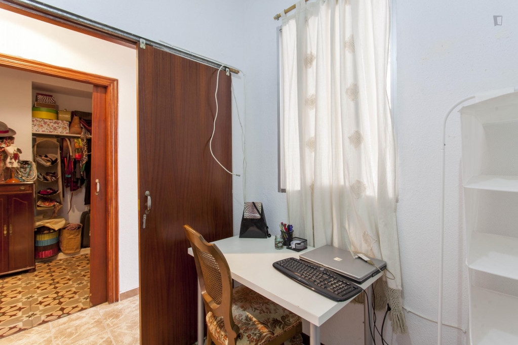 Affordable single bedroom not far from Universidad Politécnica de Valencia - Valence - chambre - ImmoJeune