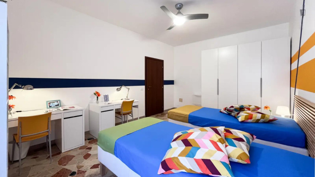 Bed for rent in shared apartment with 2 bedrooms in Città Studi - Milan - chambre - ImmoJeune