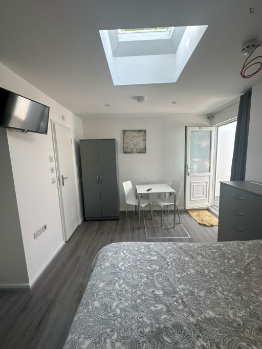 Very cosy studio in Cricklewood - London - chambre - ImmoJeune