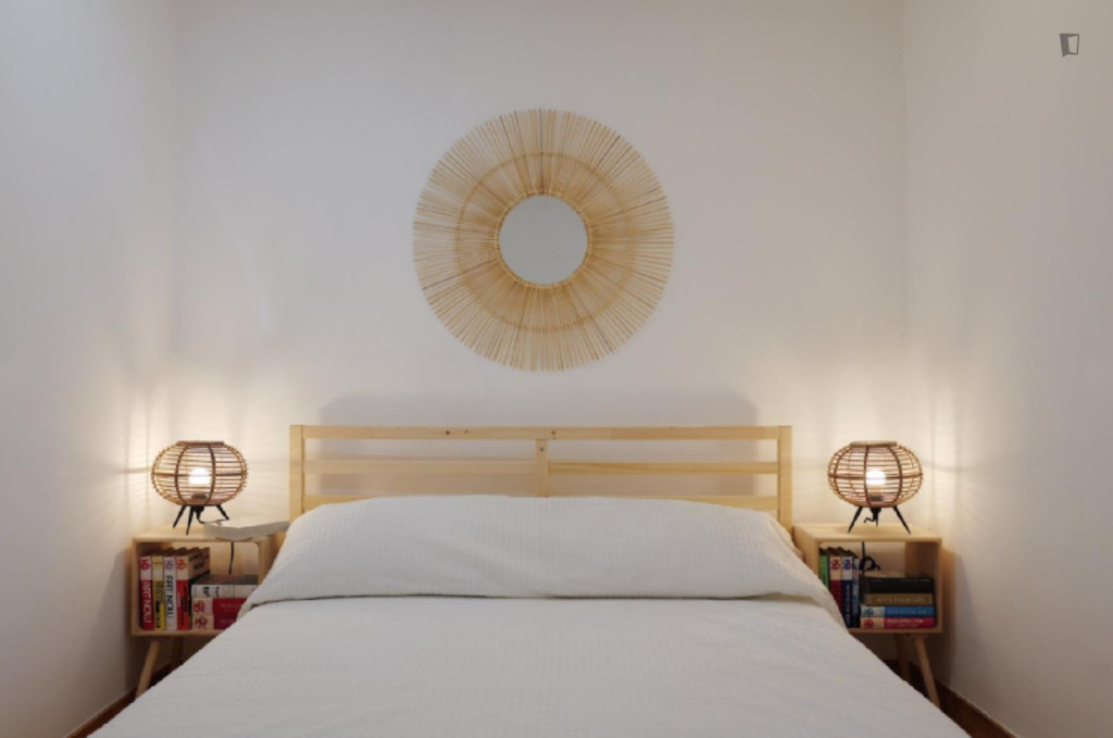 Fascinating 2 Bedroom Apartment close to Santa Apolónia Metro - Lisbonne - chambre - ImmoJeune