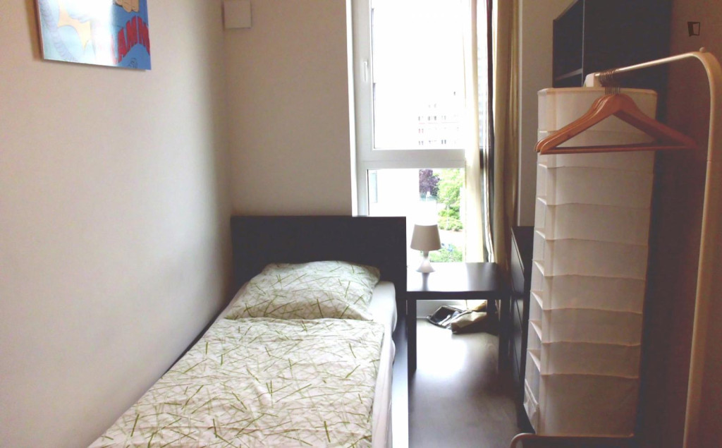 Cosy single bedroom in shared flat in Alexanderplatz - Berlin - chambre - ImmoJeune