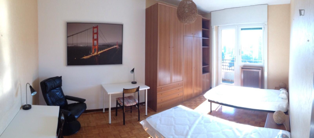 Bed in a shared bedroom in Milan - Milan - chambre - ImmoJeune
