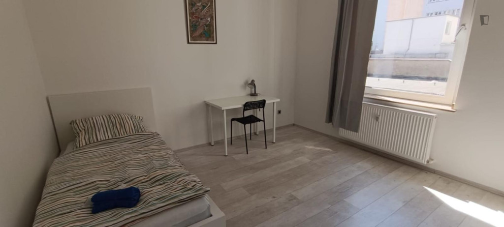 Cosy single bedroom close to the Ostentor metro station - Dortmund - chambre - ImmoJeune