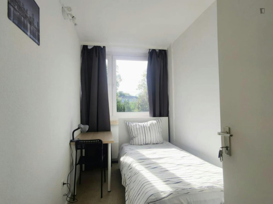 Comfy single bedroom near the centre of Dortmund - Dortmund - chambre - ImmoJeune