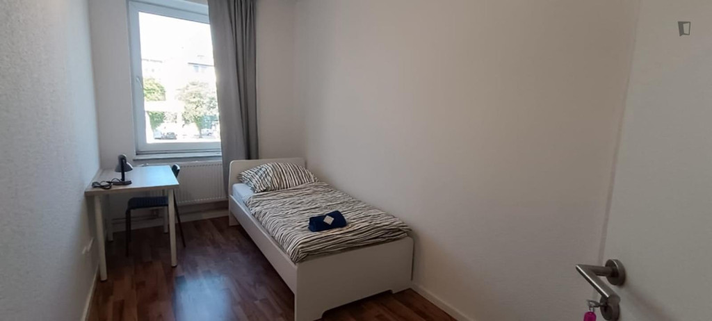 Inviting single bedroom near Ostentor metro - Dortmund - chambre - ImmoJeune