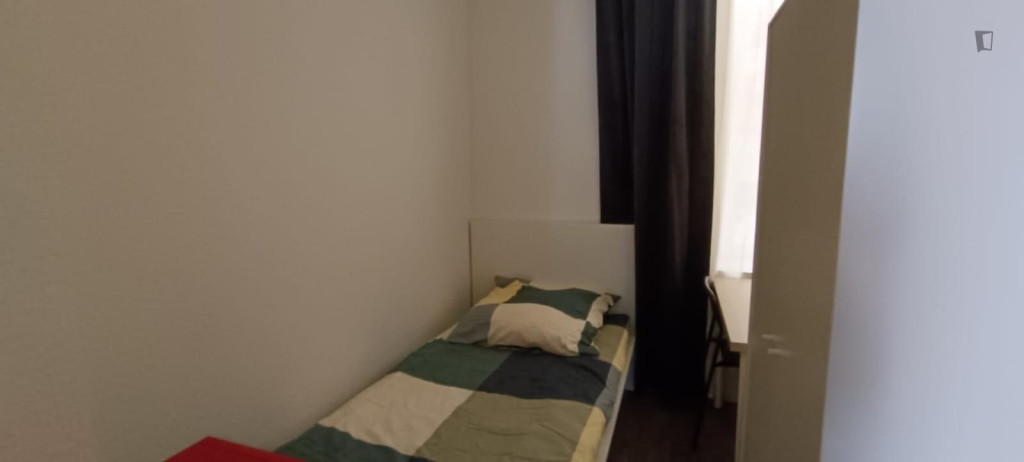 Neat single bedroom in the Phoenix W neighbourhood - Dortmund - chambre - ImmoJeune