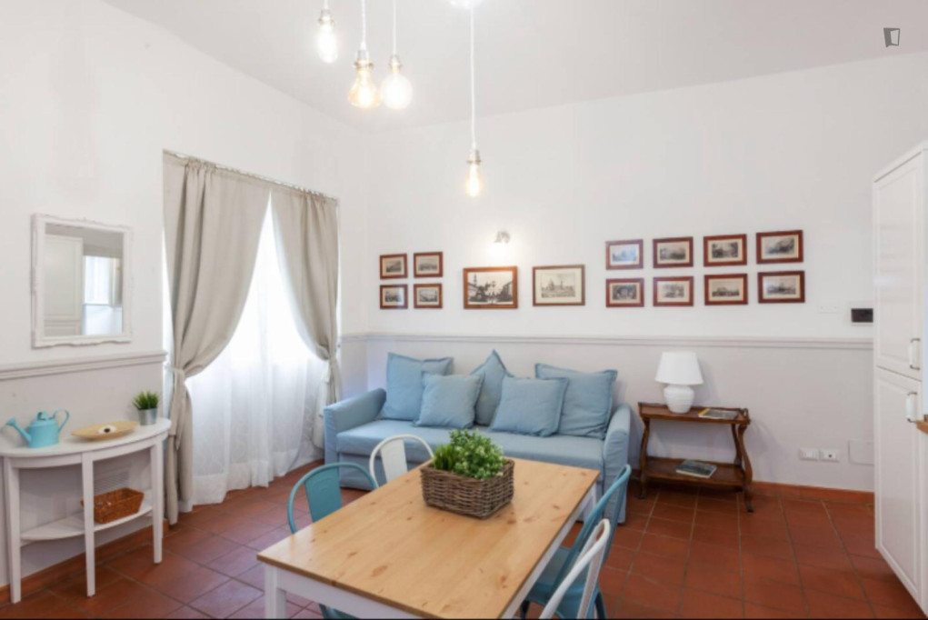 Beautiful Apartment in Santa Croce, Florence  - Florence - chambre - ImmoJeune