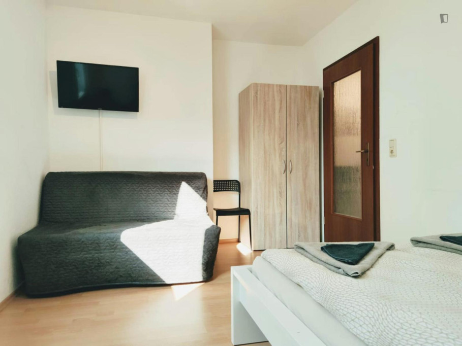 Homely studio near the Reinoldikirche metro - Dortmund - chambre - ImmoJeune