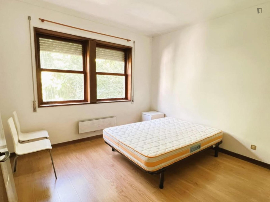 Welcoming Single Bedroom close to University of Coimbra - Coimbra - chambre - ImmoJeune