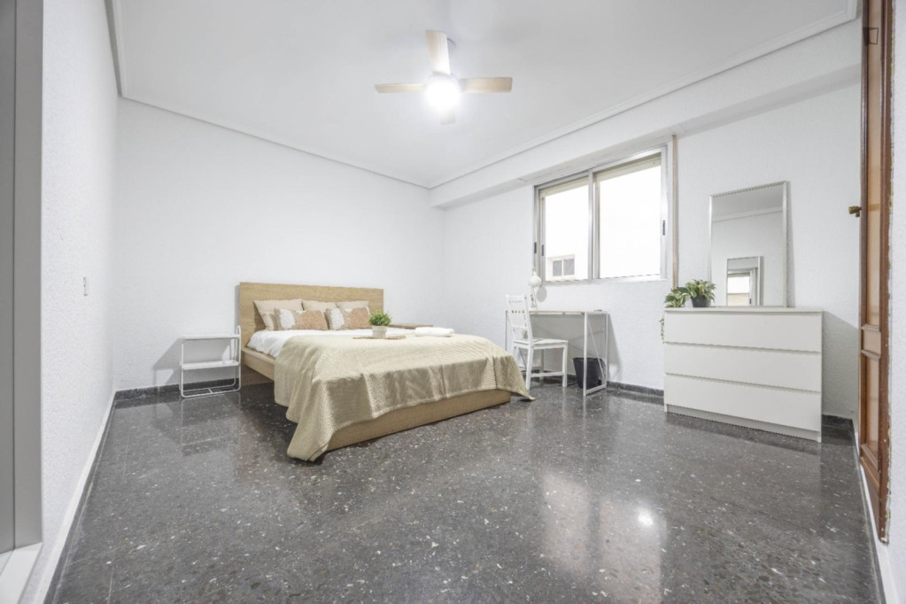 Ample double bedroom in Arrancapins - Valence - chambre - ImmoJeune