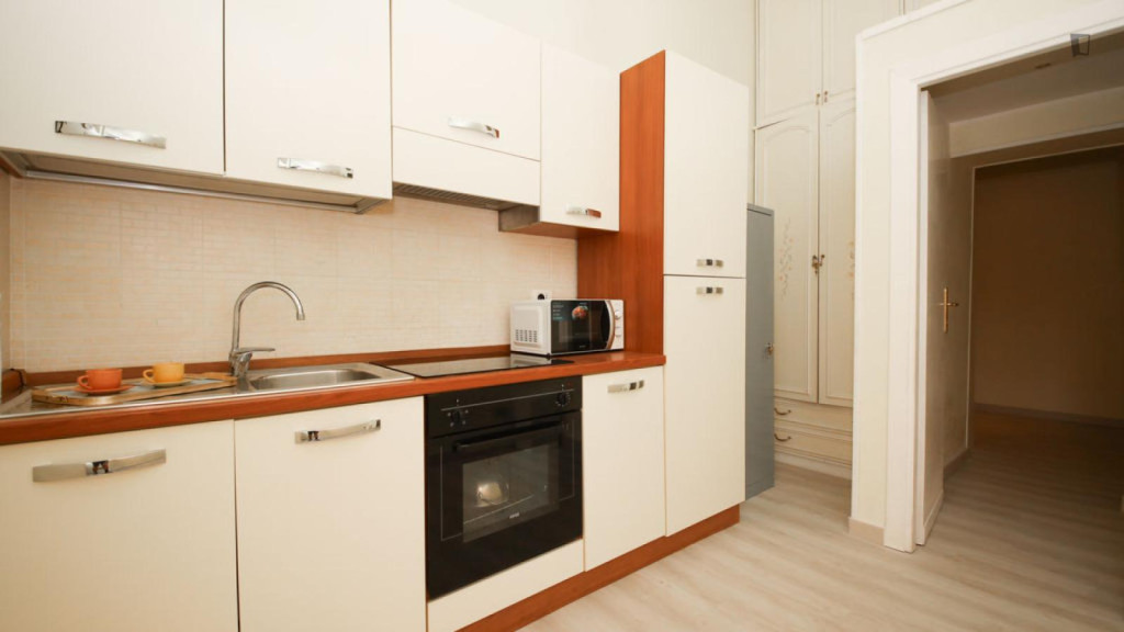 Pleasant 2 bedroom apartment near Manzoni metro station - Rome - chambre - ImmoJeune