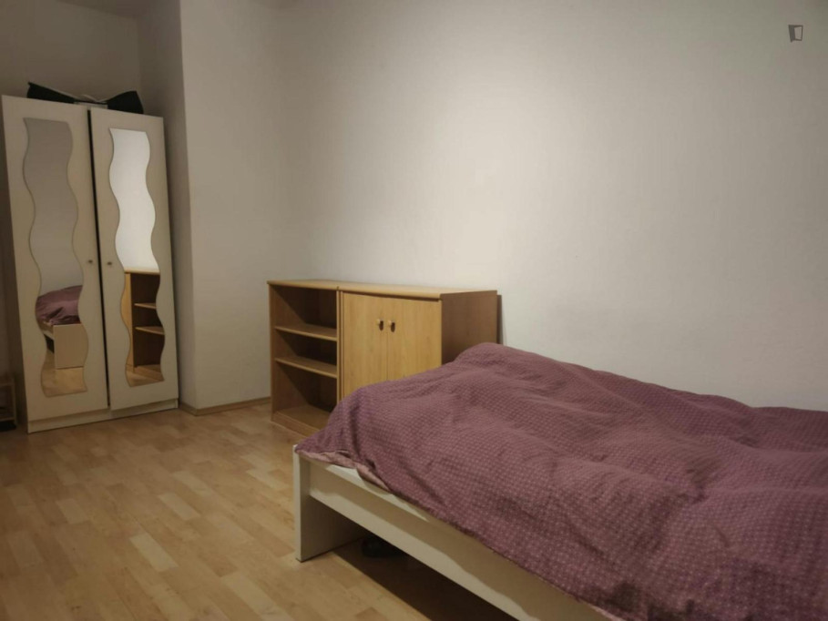 Homely single bedroom near the Reinoldikirche metro - Dortmund - chambre - ImmoJeune