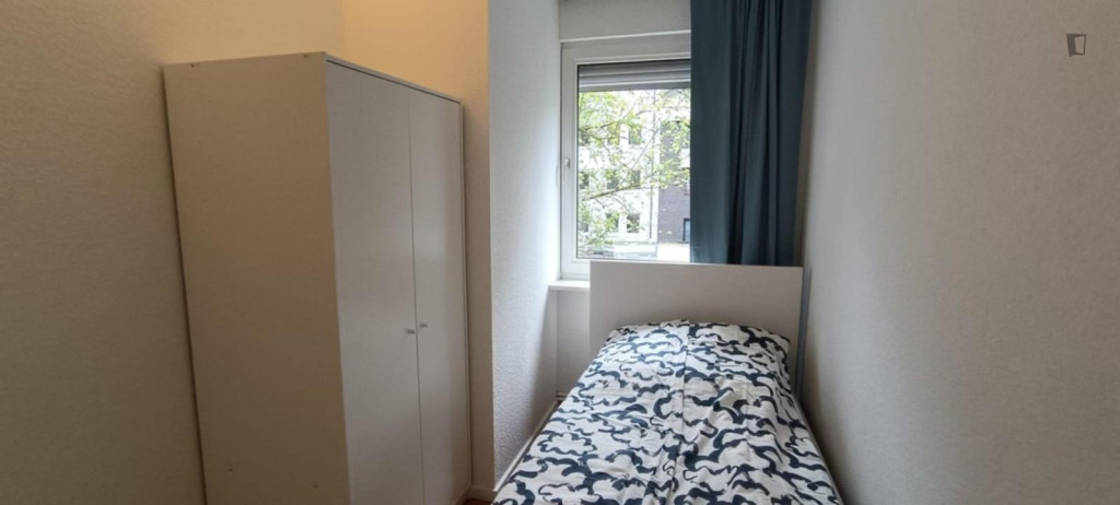Welcoming single bedroom near Markgrafenstraße metro - Dortmund - chambre - ImmoJeune