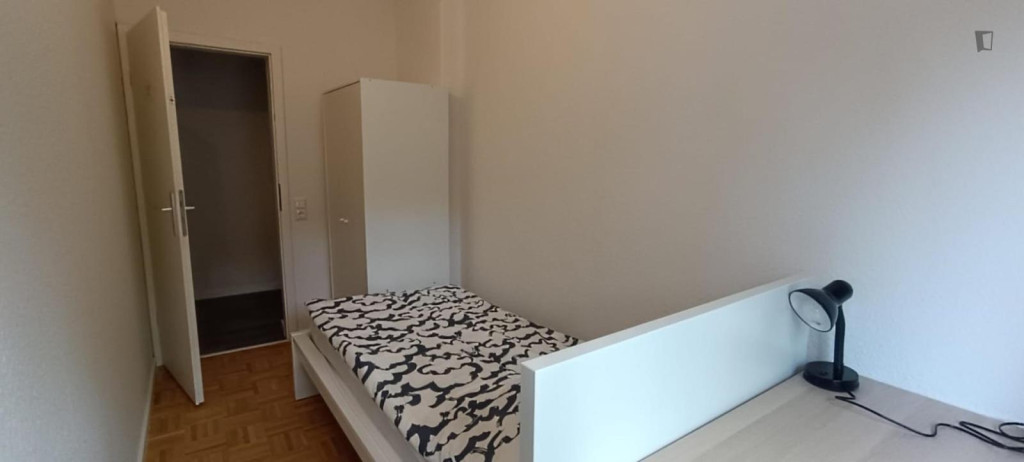 Very nice single bedroom near Markgrafenstraße metro - Dortmund - chambre - ImmoJeune