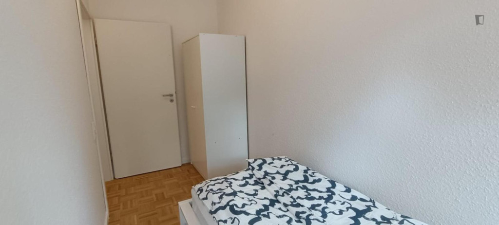 Very pleasant single bedroom near Markgrafenstraße metro - Dortmund - chambre - ImmoJeune