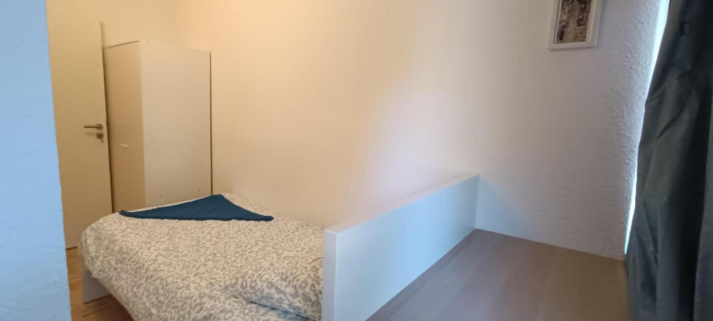 Pleasant single bedroom near Dortmund Stadthaus station - Dortmund - chambre - ImmoJeune