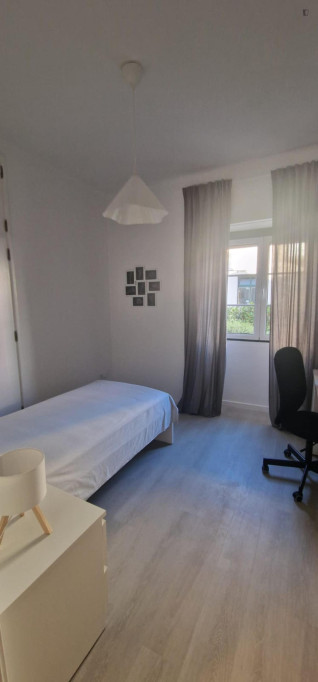 Comfy Single Bedroom close to University of Coimbra - Coimbra - chambre - ImmoJeune