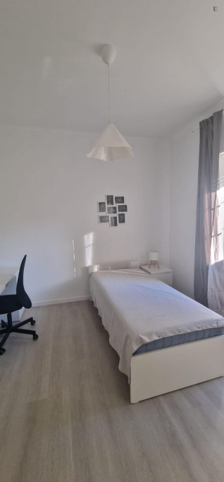 Exciting Single Bedroom close to Faculty of Medicine - Coimbra - chambre - ImmoJeune