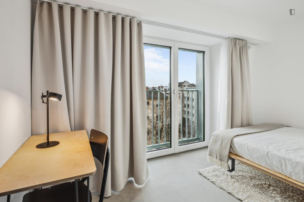 Bright single bedroom near Beusselstraße train station - Berlin - chambre - ImmoJeune
