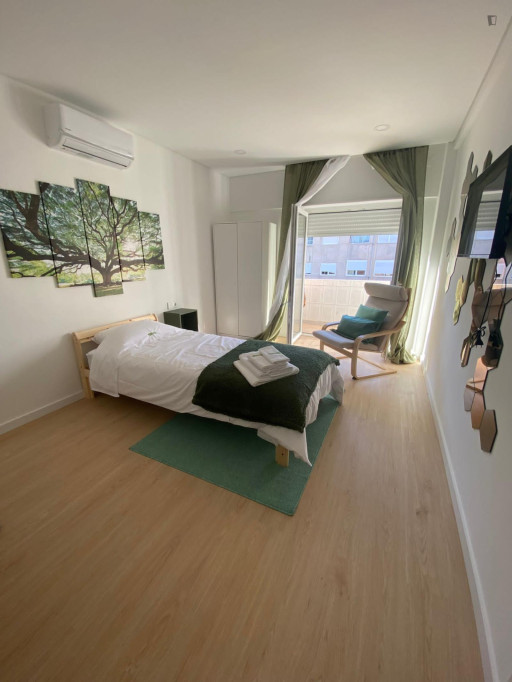 Nice bedroom in Almada - Lisbonne - chambre - ImmoJeune