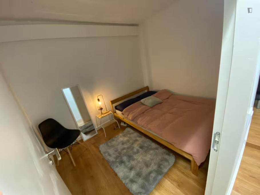 Lovely bedroom near Cais do Sodré metro station - Lisbonne - chambre - ImmoJeune