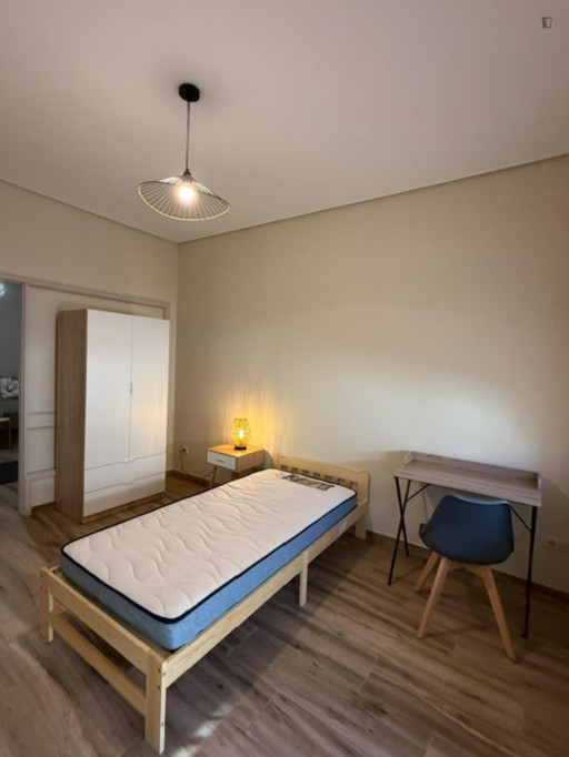 Charming single bedroom next to Casa da Música - Porto - chambre - ImmoJeune