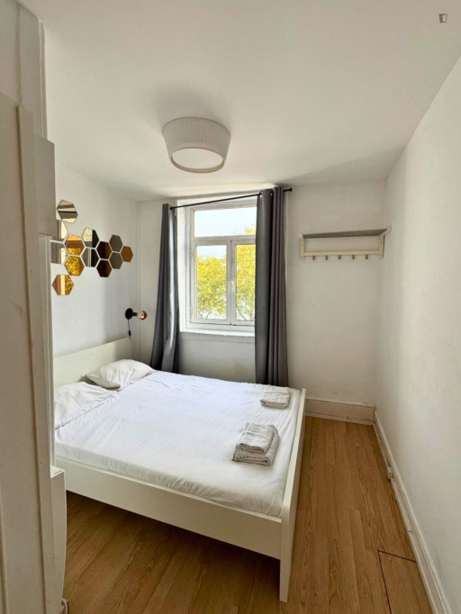 Fascinating 3 Bedroom Apartment close to Cais do Ouro Ferry - Porto - chambre - ImmoJeune