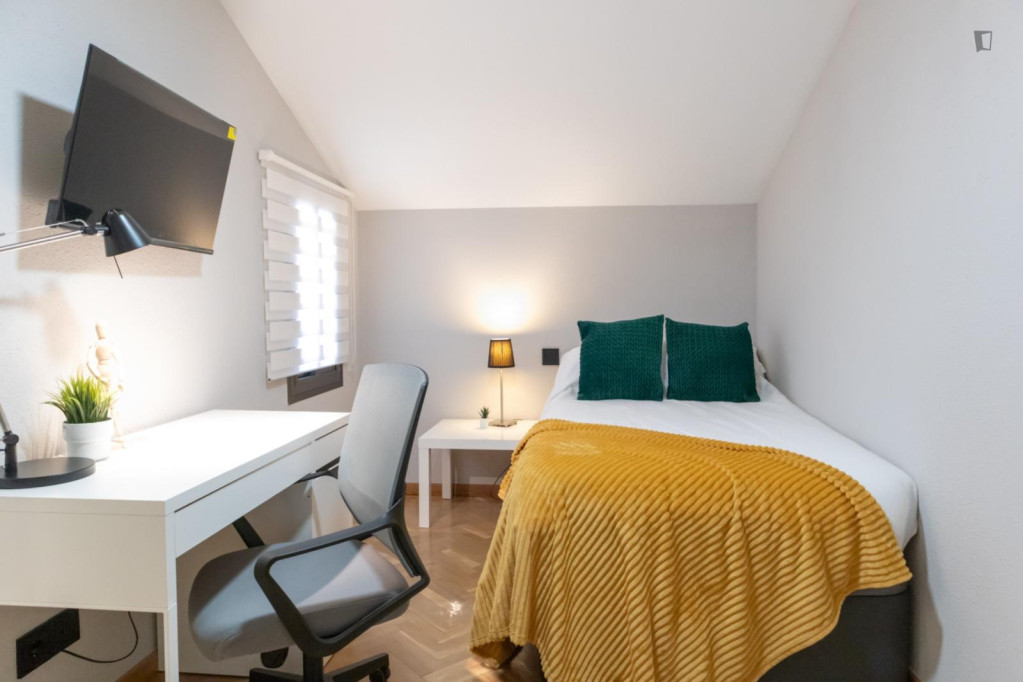 Neat ensuite single bedroom near Alcorcon Central station - Madrid - chambre - ImmoJeune