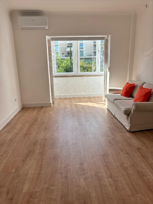 Shinning 3 Bedroom Apartment close to Necessidades Park - Lisbonne - chambre - ImmoJeune
