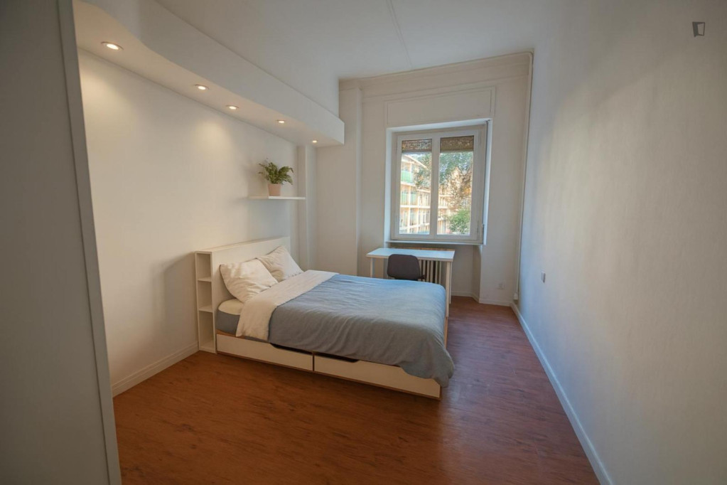 Very nice bedroom near the Lambrate train station - Milan - chambre - ImmoJeune