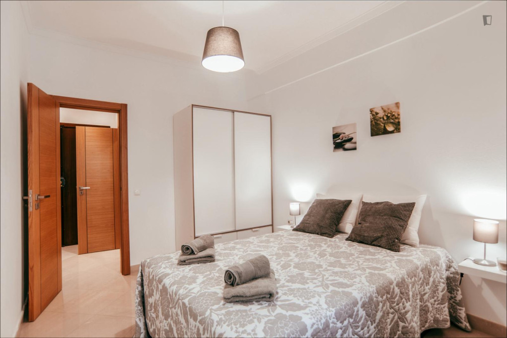 1-bedroom apartment, with outdoor area - Lisbonne - chambre - ImmoJeune