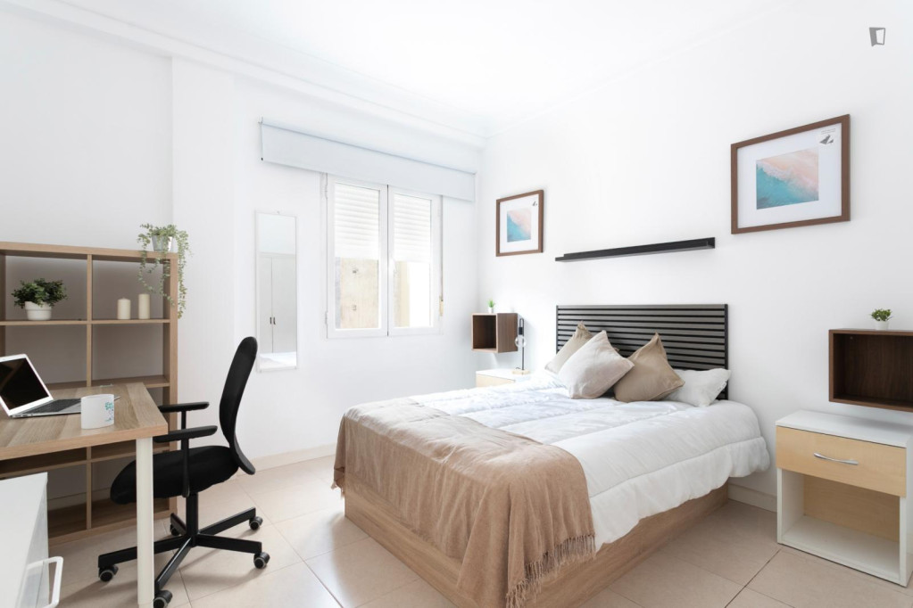 Alluring double bedroom near Pacífico metro station - Madrid - chambre - ImmoJeune