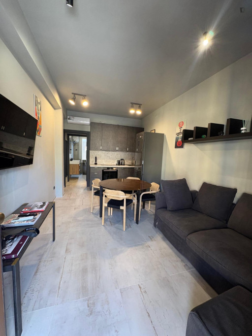 Luxury apt steps from city life, Sempione, MiCo. Tram right ouside to Duomo - Milan - chambre - ImmoJeune