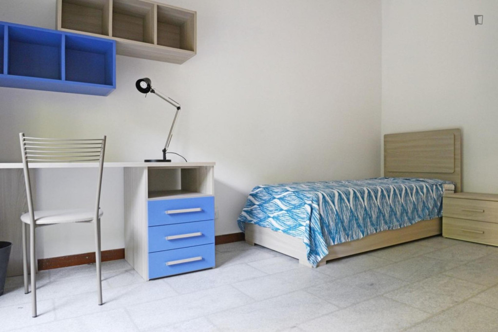 Lovely single bedroom close to Trotter Park - Milan - chambre - ImmoJeune