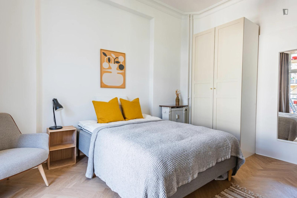 Bright single bedroom in shared flat in Århusgade Syd - Copenhagen - chambre - ImmoJeune