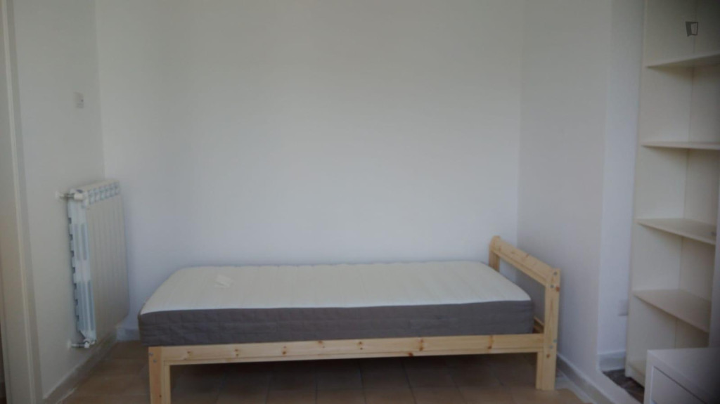 Welcoming Single Bedroom in Baronissi - Salerno - chambre - ImmoJeune
