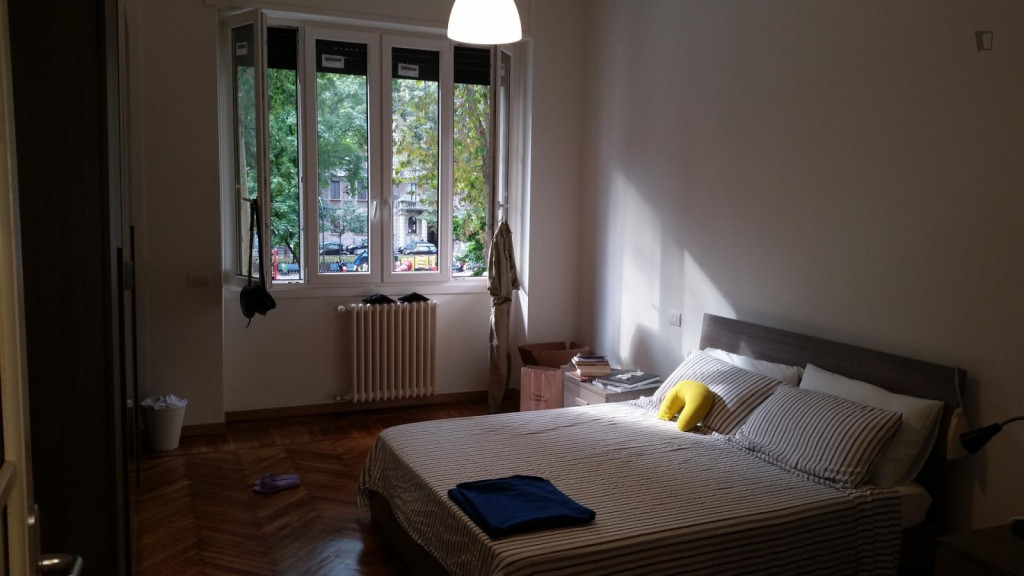 Recently renovated 3-bedroom apartment ideal for Politecnico students - Milan - chambre - ImmoJeune